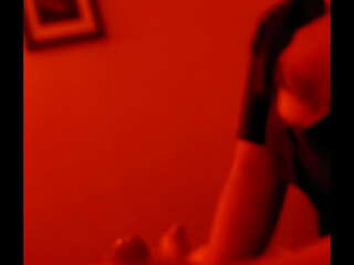 Sin Censura Chica Con Chica Porno: Chica asiática masturbándose en la sala de masajes